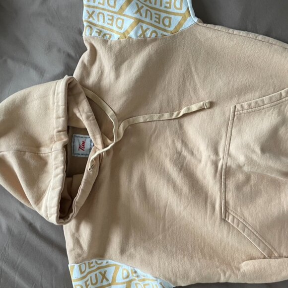 Tim Hortons x Deux Deux Limited Edition Hoodie – Size 8 - Picture 3 of 8